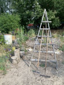Bockleiter mit Schuffeln